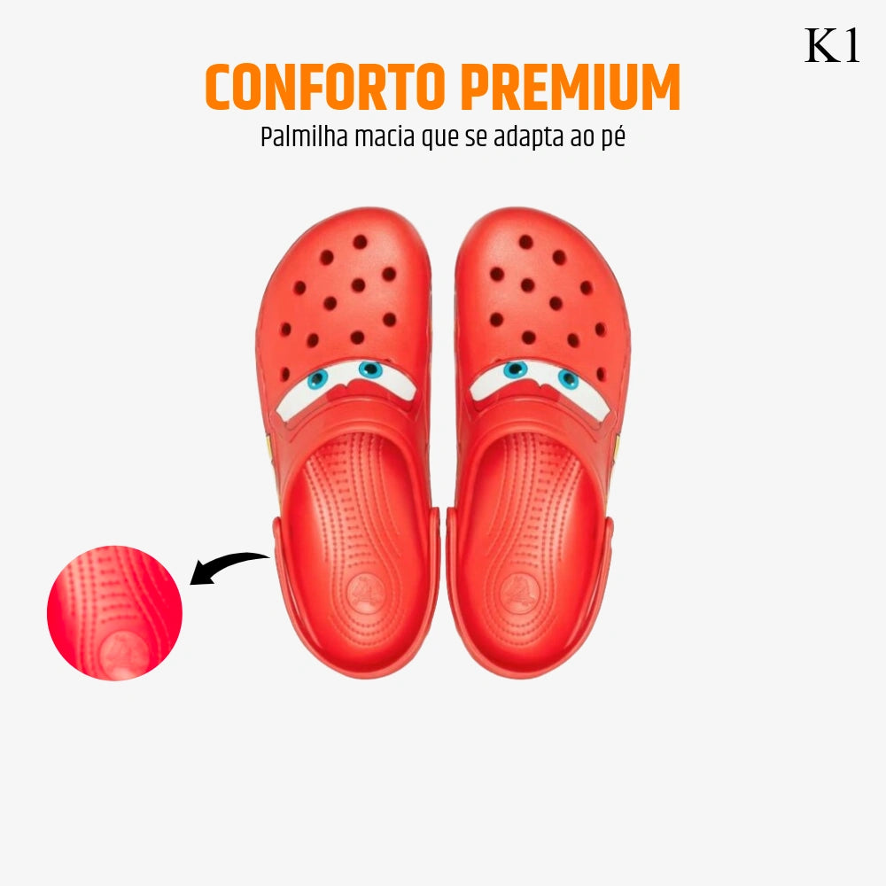 Crocs Relâmpago McQueen Pack – Leve o Crocs + Farol Vermelho + Pack 5 Adesivos de BRINDE | ATÉ MEIA-NOITE DE HOJE!